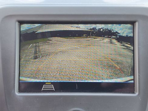 Used 2019 Chevrolet Equinox LS FWD image 24