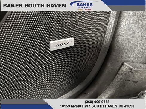 Used 2022 Chevrolet Traverse RS image 21