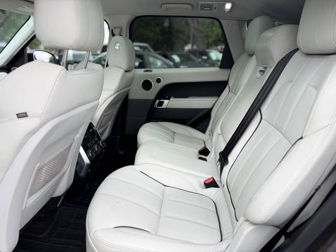 Used 2015 Land Rover Range Rover Sport HSE AWD/4WD image 19