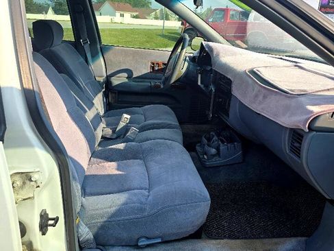 Used 1995 Chevrolet Caprice Classic image 10