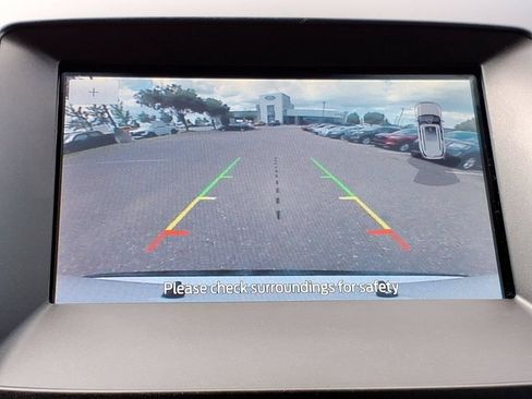 Used 2020 Ford Edge SE FWD image 16