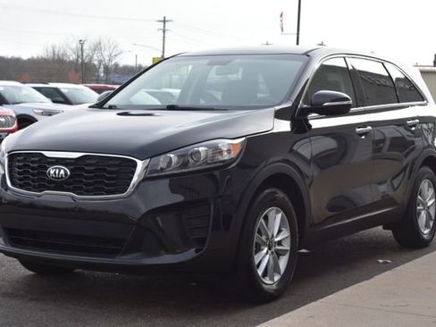 Used 2019 Kia Sorento L FWD image 11