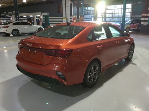 Used 2023 Kia Forte LXS image 7