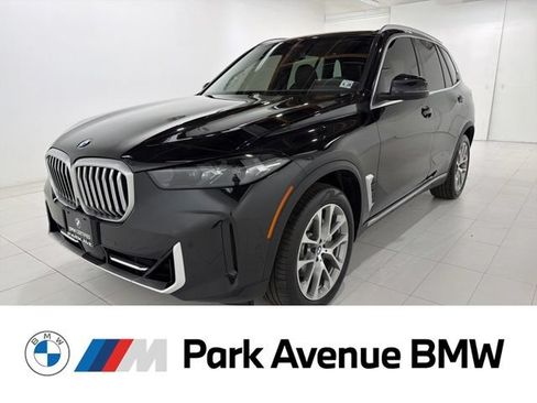 Certified 2024 BMW X5 xDrive40i AWD/4WD image 1
