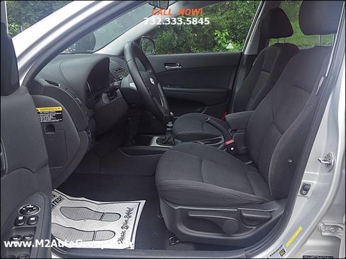 Used 2010 Hyundai Elantra SE image 12