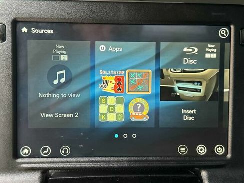 Used 2019 Chrysler Pacifica Limited w/ Advanced Safetytec Group FWD image 17