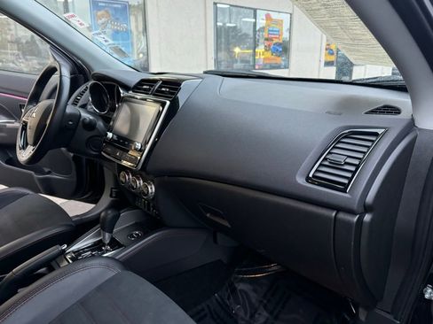 Used 2024 Mitsubishi Outlander Sport SE image 22