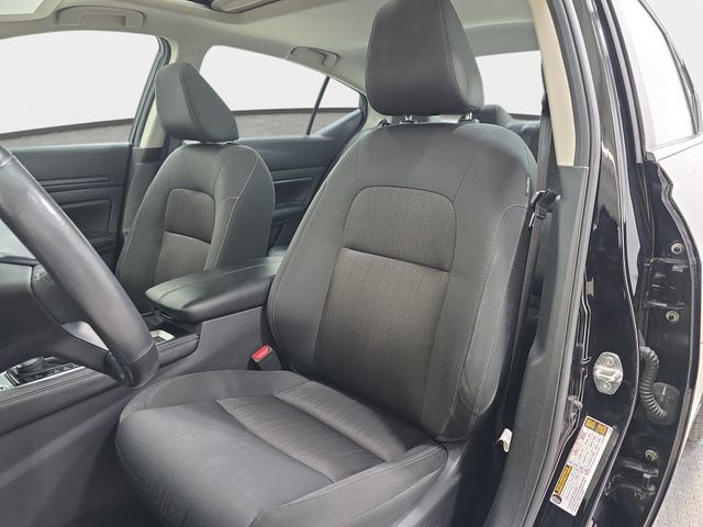 Used 2024 Nissan Altima 2.5 SV w/ SV Premium Package FWD image 14