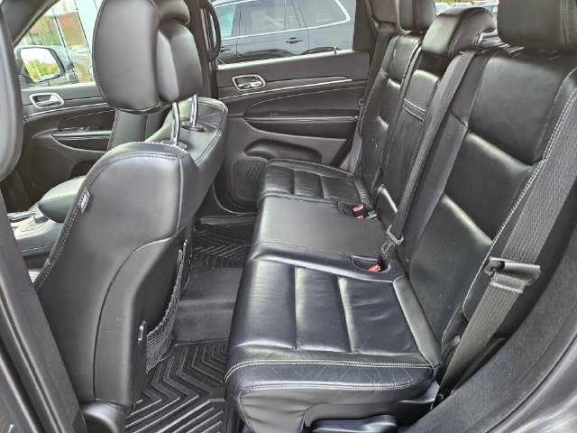 Used 2017 Jeep Grand Cherokee Limited AWD/4WD image 14