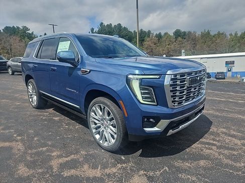 New 2026 GMC Yukon Denali w/ Denali Reserve Package AWD/4WD image 7