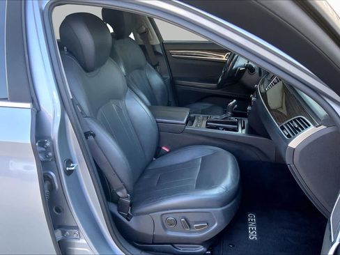 Used 2017 Genesis G80 3.8 w/ Option Group 02 AWD/4WD image 9
