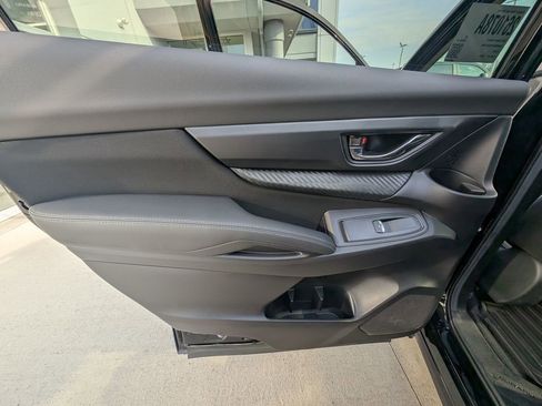 Used 2024 Subaru Ascent Premium w/ Convenience Package image 39