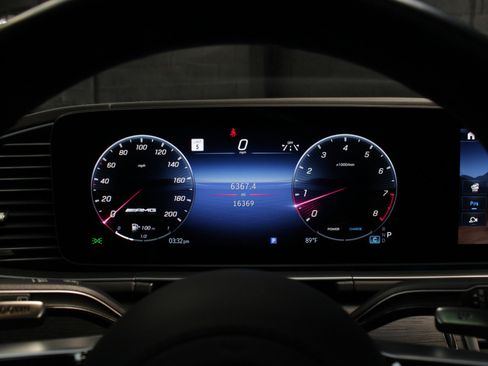 Used 2025 Mercedes-Benz GLS 63 AMG 4MATIC image 51