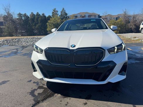 New 2026 BMW 540i xDrive w/ Executive Package AWD/4WD image 7