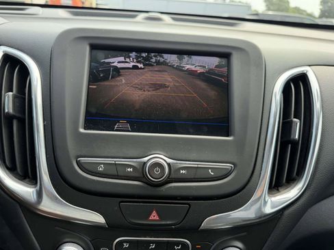 Used 2020 Chevrolet Equinox LT FWD image 24