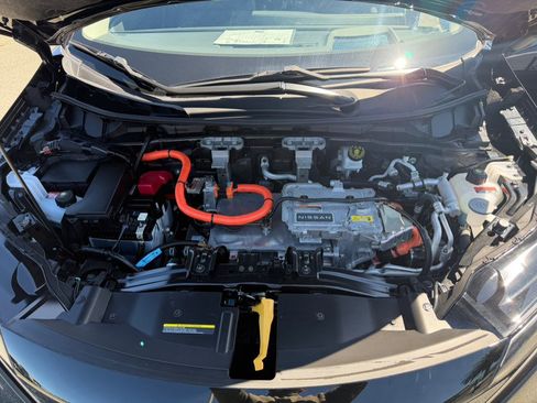 Used 2023 Nissan Ariya FWD image 52