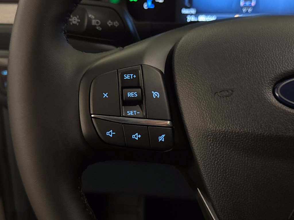 New 2026 Ford Maverick XLT w/ XLT Luxury Package FWD image 29