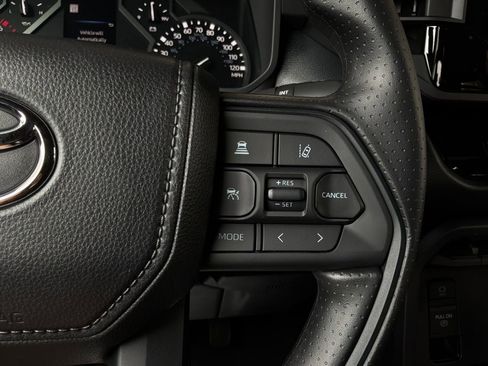 New 2026 Toyota Tundra SR5 AWD/4WD image 32