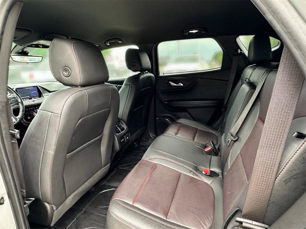 Used 2022 Chevrolet Blazer RS w/ Driver Confidence II Package FWD image 24