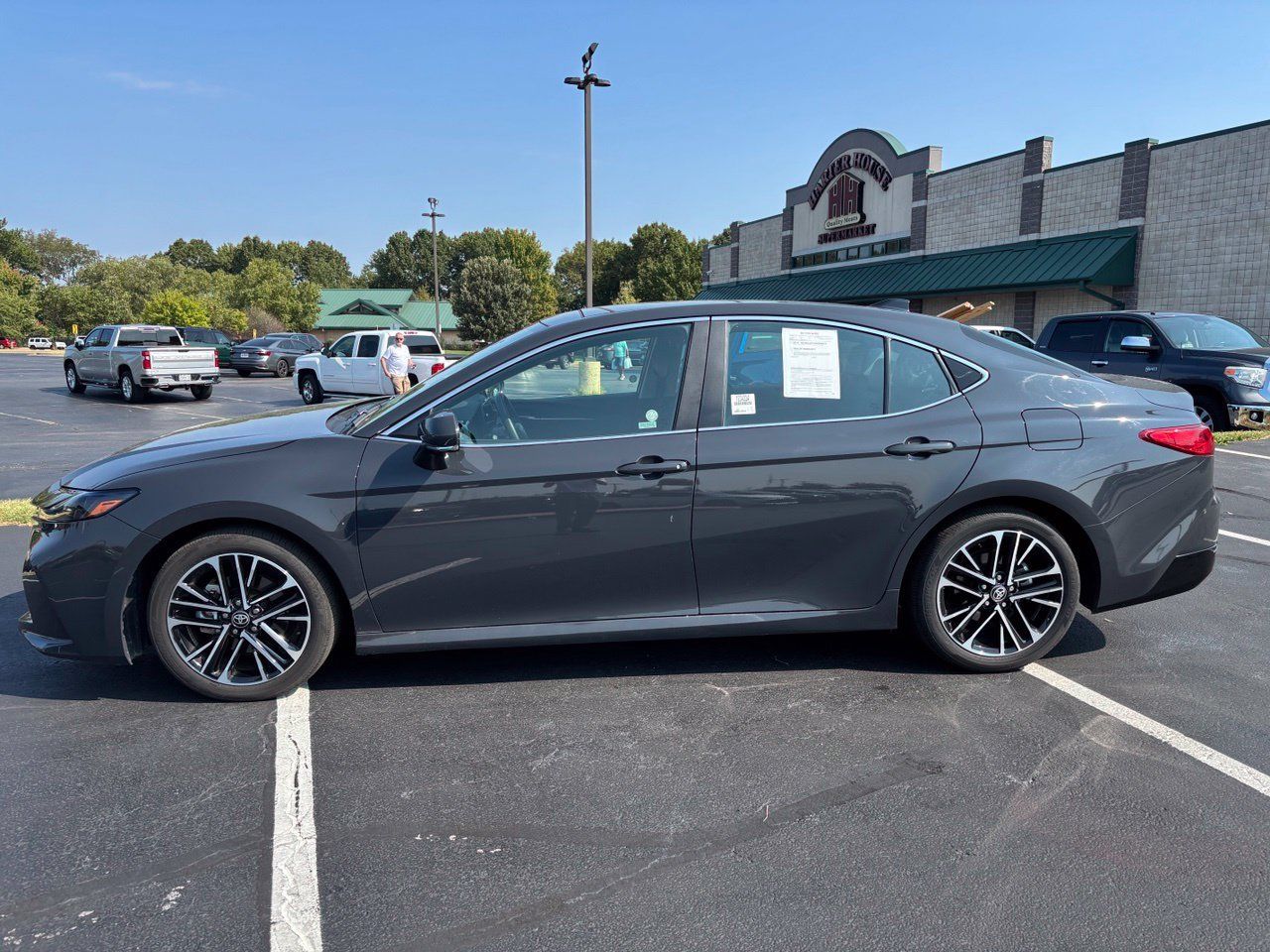 Used 2026 Toyota Camry XLE FWD image 8