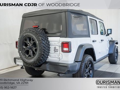 Used 2022 Jeep Wrangler Unlimited Sport AWD/4WD image 5