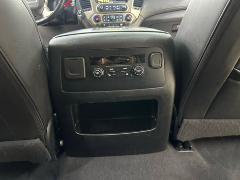 Used 2020 GMC Yukon XL Denali AWD/4WD image 43