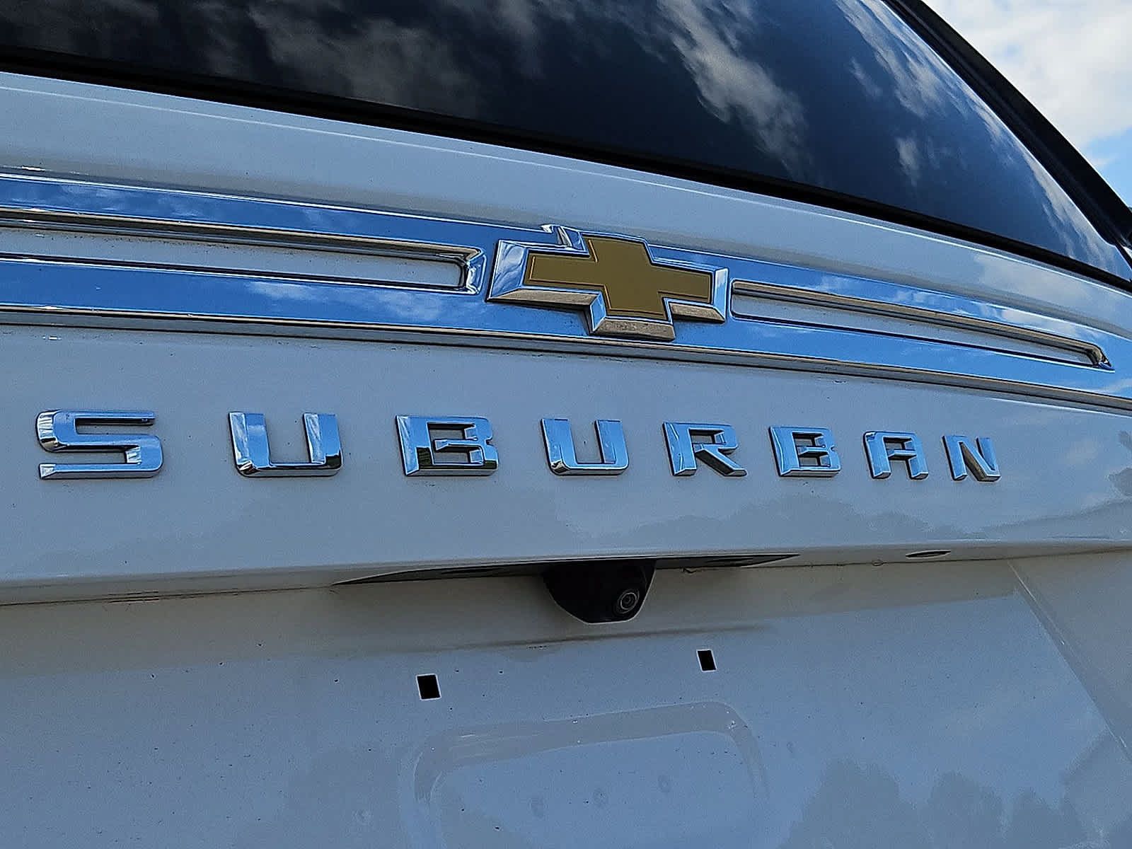 Certified 2024 Chevrolet Suburban Premier AWD/4WD image 37