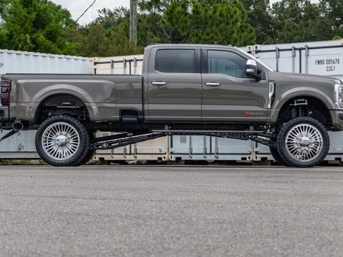 Used 2026 Ford F450 Platinum w/ Platinum Plus Package AWD/4WD image 3