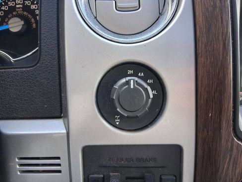 Used 2014 Ford F150 Lariat w/ Equipment Group 502A Luxury AWD/4WD image 17