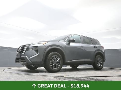 Used 2024 Nissan Rogue S image 54