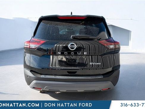 Used 2021 Nissan Rogue SV w/ Premium Package image 33