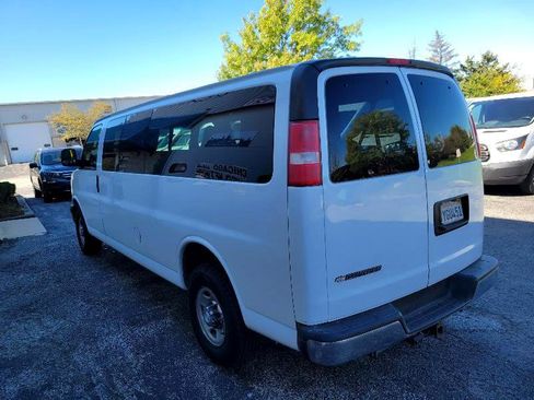 Used 2017 Chevrolet Express 3500 LT w/ LT Preferred Equipment Group image 22