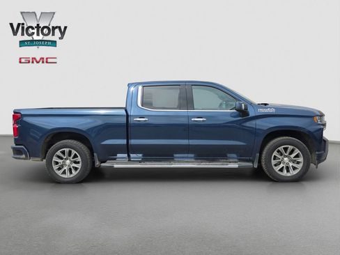 Used 2022 Chevrolet Silverado 1500 High Country AWD/4WD image 18
