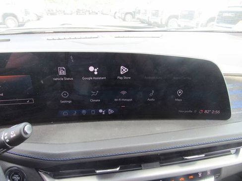 Certified 2024 Cadillac XT4 Sport AWD/4WD image 16