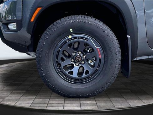 New 2026 Nissan Frontier PRO-4X w/ Tow Package AWD/4WD image 11