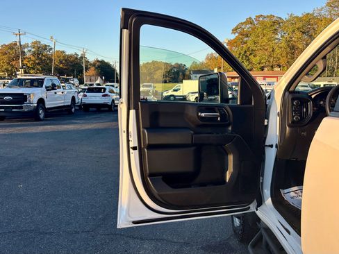 Used 2020 Chevrolet Silverado 3500 W/T w/ WT Fleet Convenience Package image 12