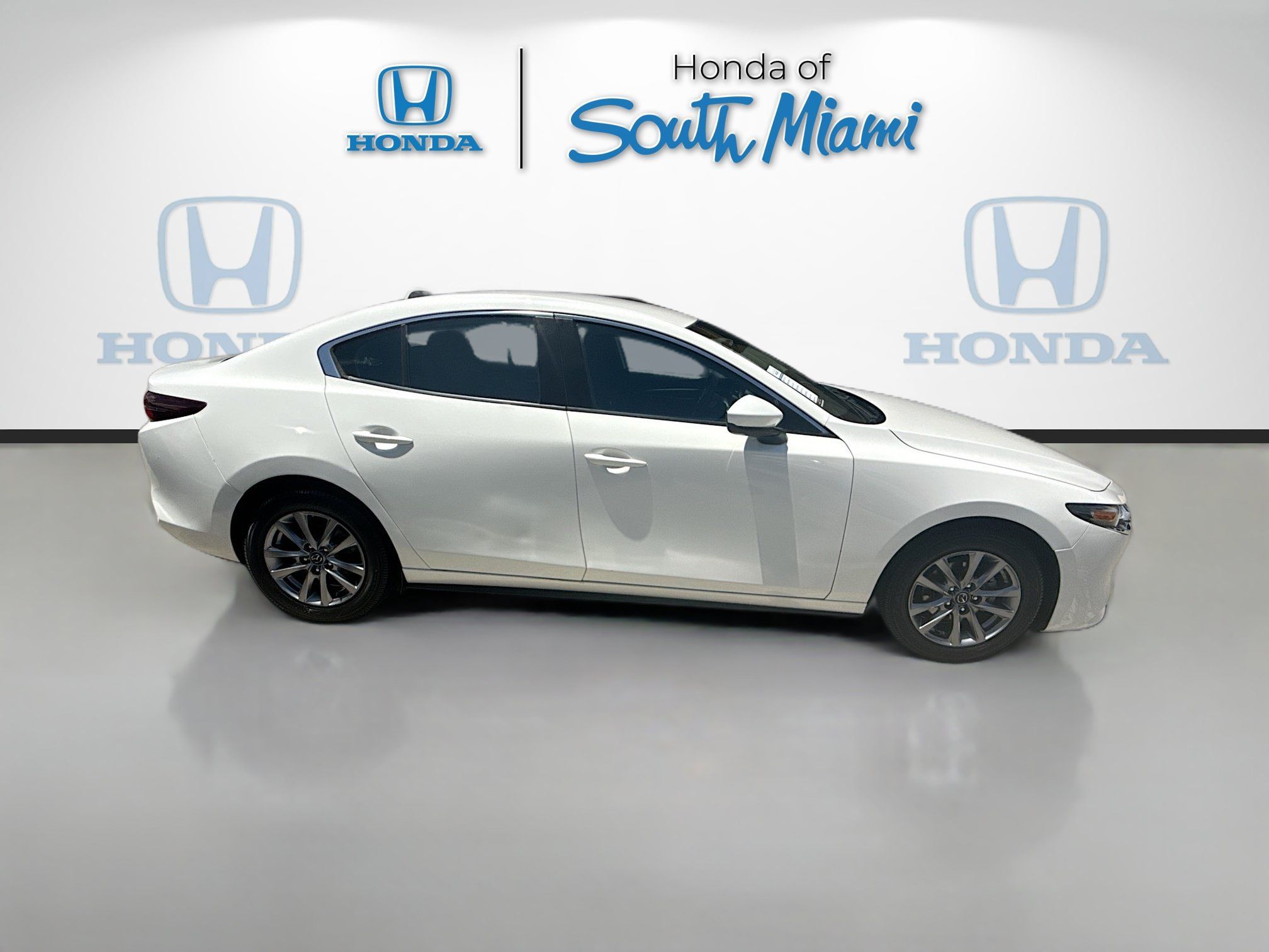 Used 2020 MAZDA MAZDA3 Sedan FWD image 8