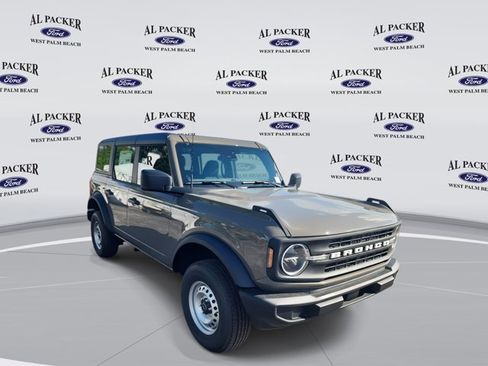 New 2025 Ford Bronco 4-Door AWD/4WD image 9