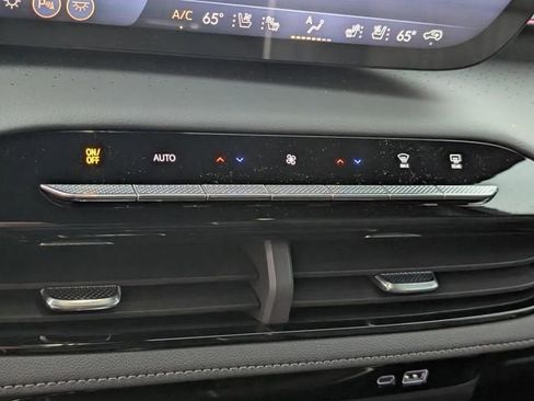 New 2026 Buick Enclave Avenir w/ Super Cruise Package FWD image 15