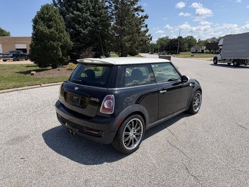 Used 2011 MINI Cooper S FWD image 4