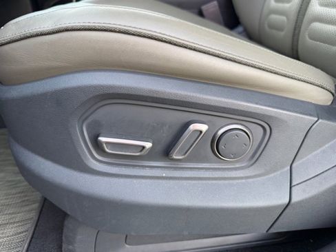 Used 2023 Rivian R1T Adventure image 12