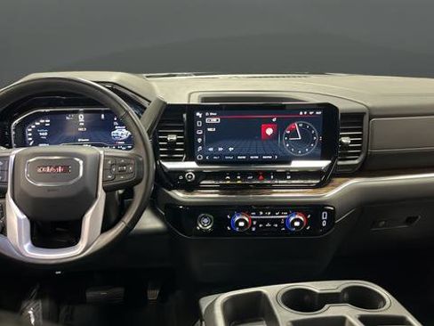 Used 2023 GMC Sierra 1500 SLE AWD/4WD image 11