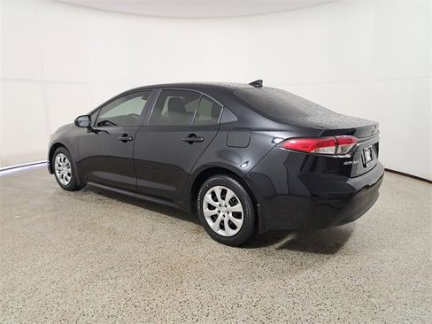 Used 2025 Toyota Corolla LE image 7