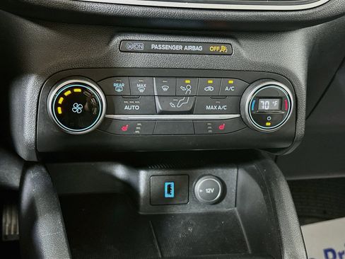 Used 2020 Ford Escape SE AWD/4WD image 16