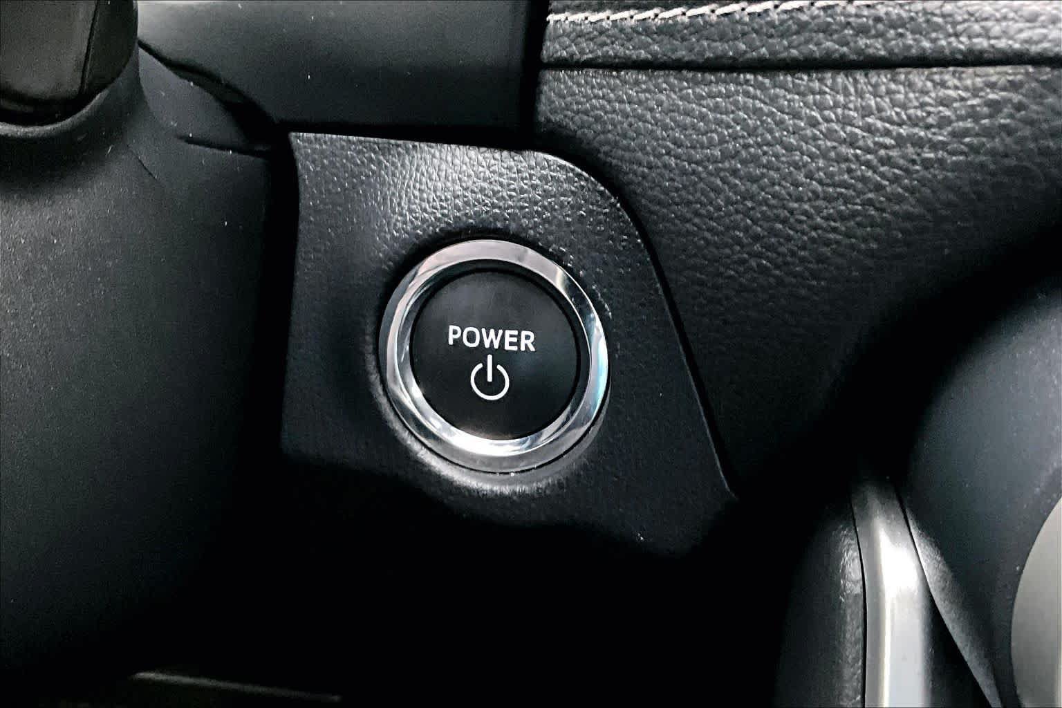 Certified 2025 Toyota RAV4 XLE AWD/4WD image 34