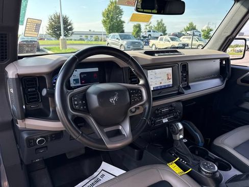 Used 2023 Ford Bronco Wildtrak AWD/4WD image 13