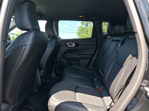 New 2026 Jeep Compass Latitude AWD/4WD image 7