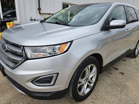 Used 2016 Ford Edge Titanium w/ Equipment Group 301A AWD/4WD image 11