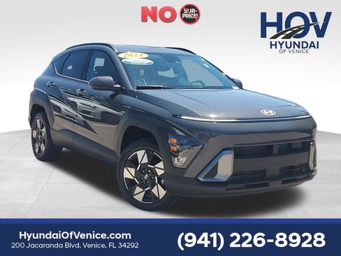 Certified 2024 Hyundai Kona SEL AWD/4WD image 1