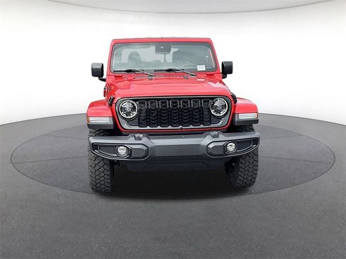 Certified 2024 Jeep Gladiator Sport image 8